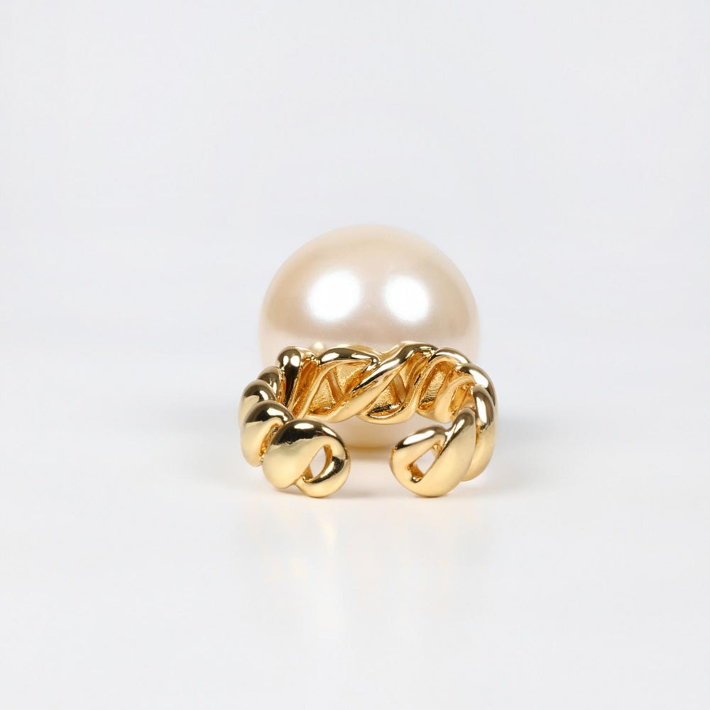 
                  
                    Big Pearl Ring
                  
                