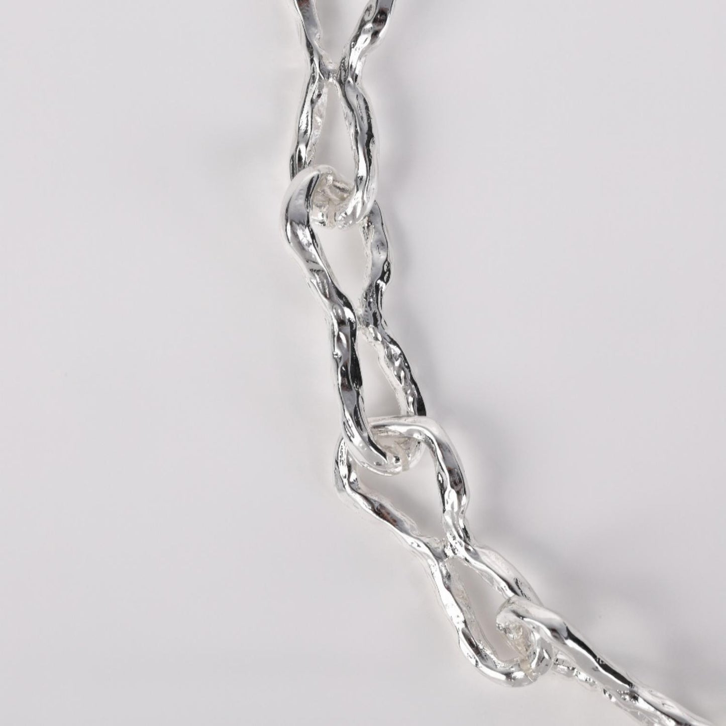 
                  
                    Penuts chain Necklace
                  
                