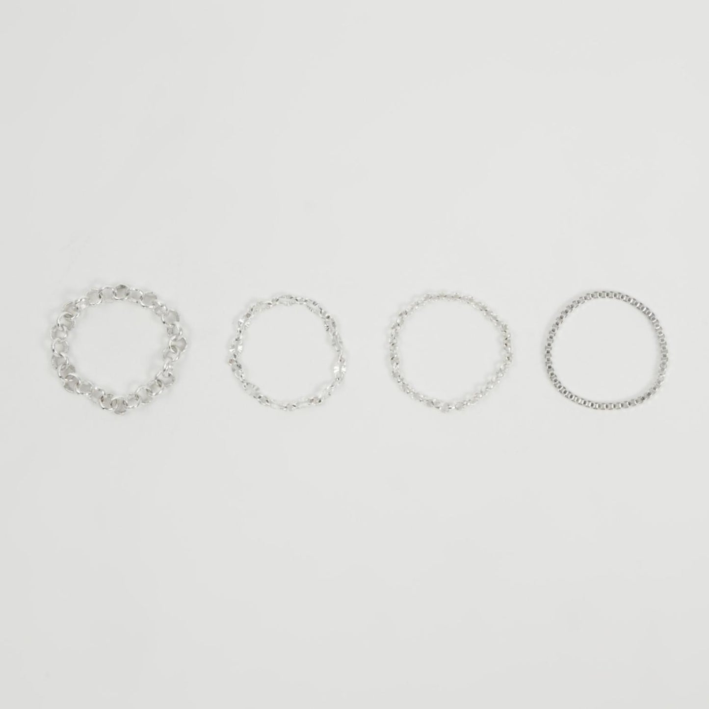 
                  
                    Expressive Chain Ring Set
                  
                