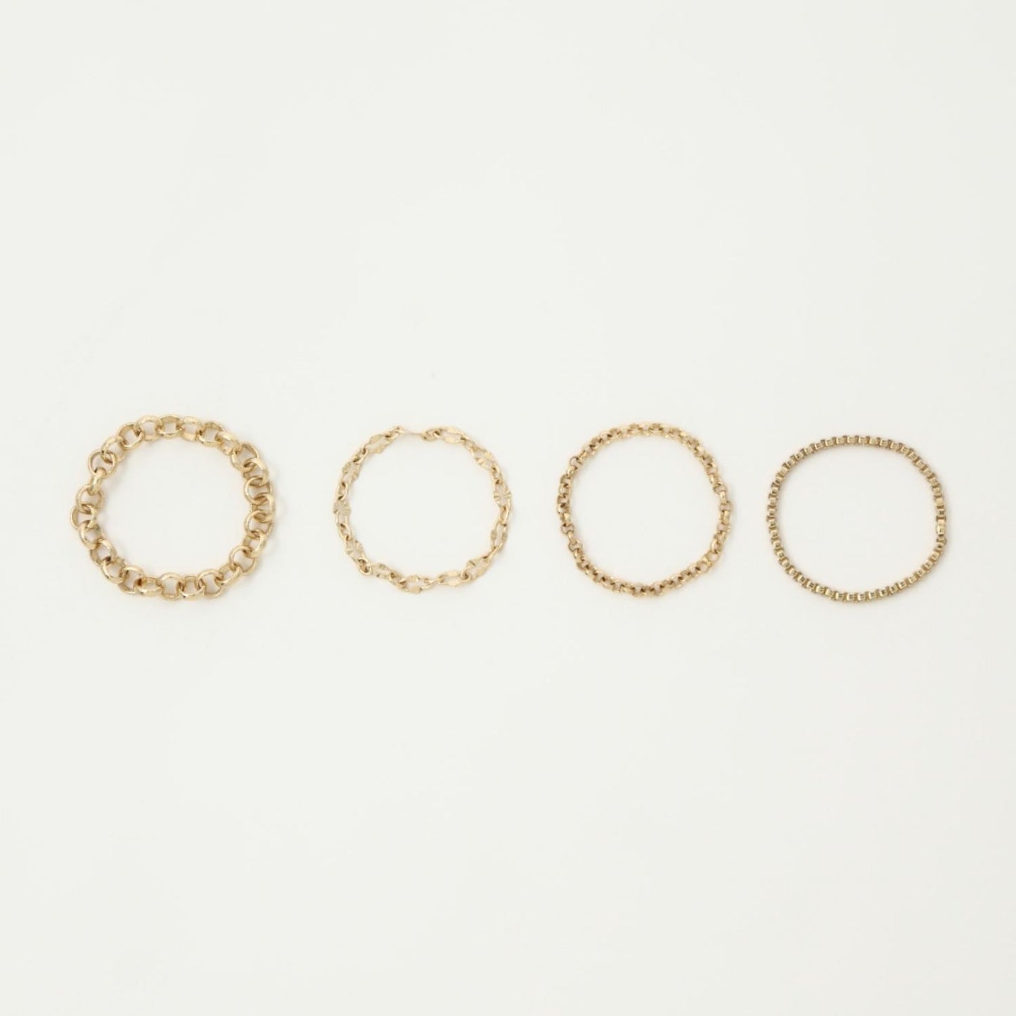 
                  
                    Expressive Chain Ring Set
                  
                