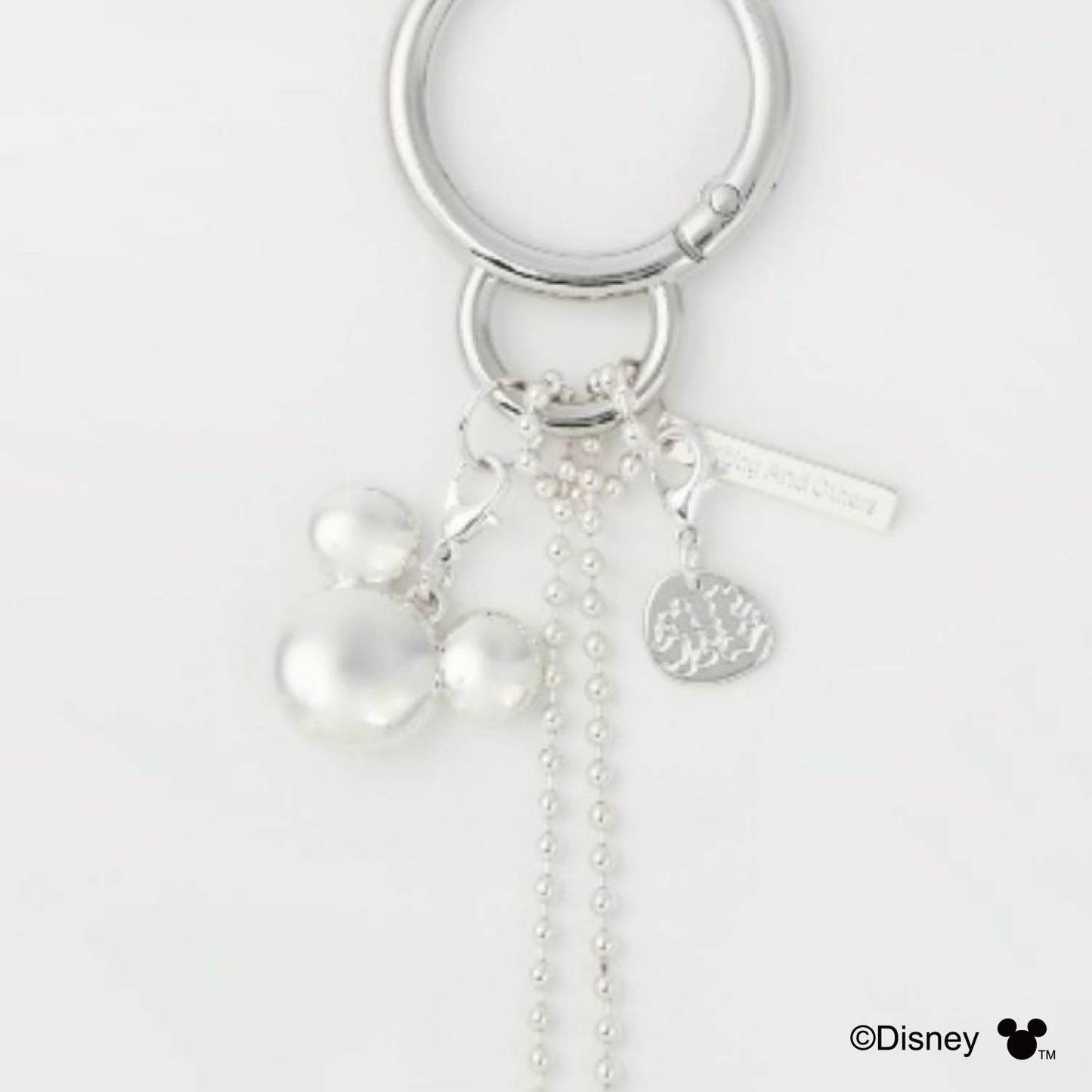 
                  
                    Mickey Mouse / Minnie Mouse / Chip 'n Dale / Dot Bag Charm
                  
                