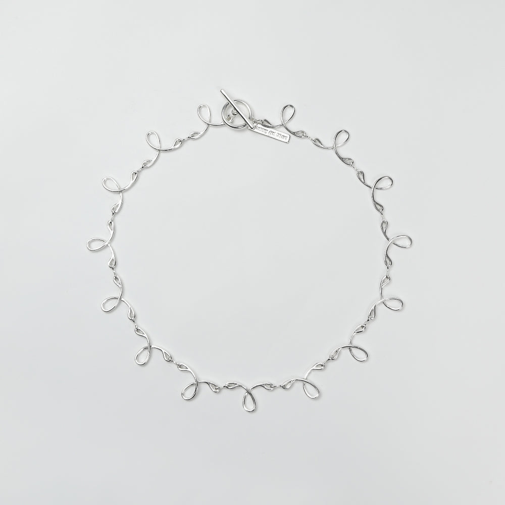 Twirled Necklace