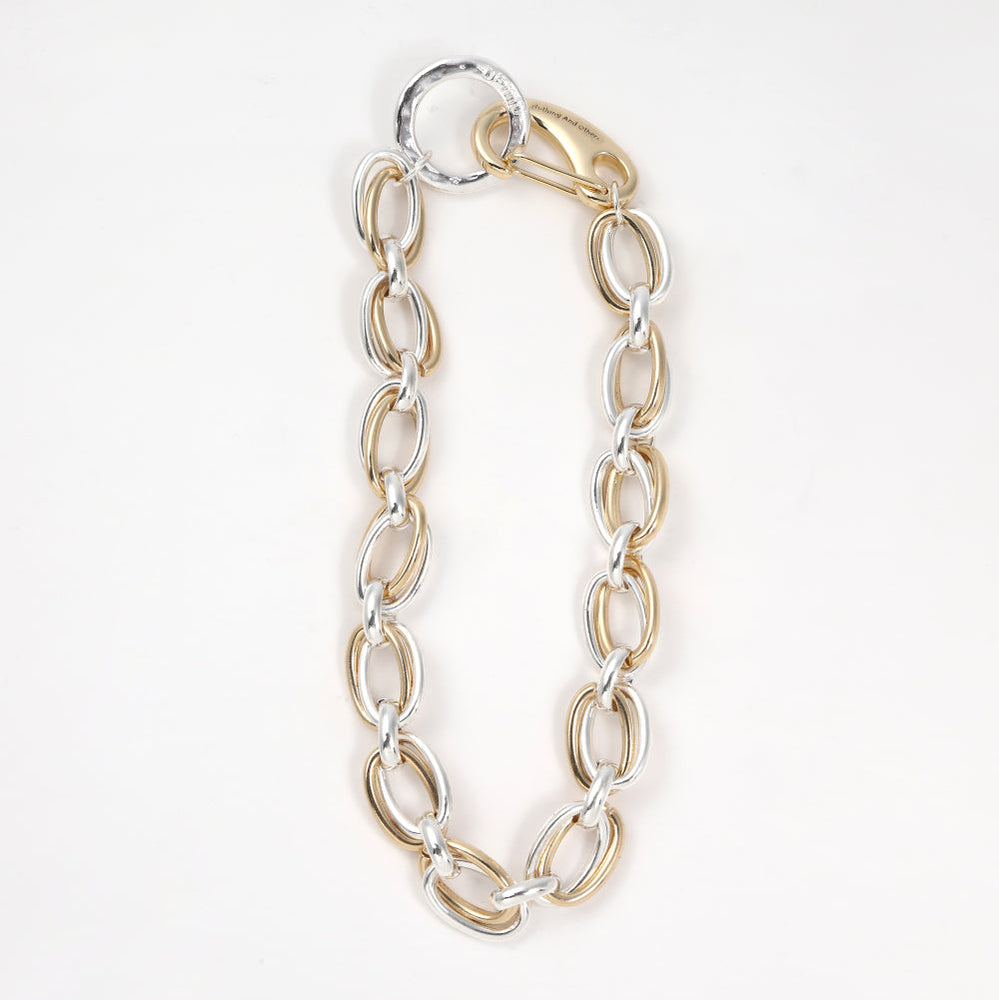 
                  
                    「Nothing And Others × DEMIU」Double Ring Chain Mobile Charm
                  
                