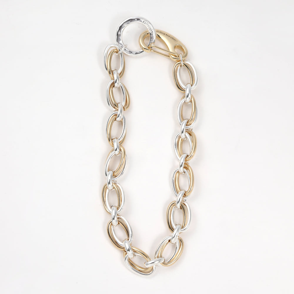 
                  
                    「Nothing And Others × DEMIU」Double Ring Chain Mobile Charm
                  
                