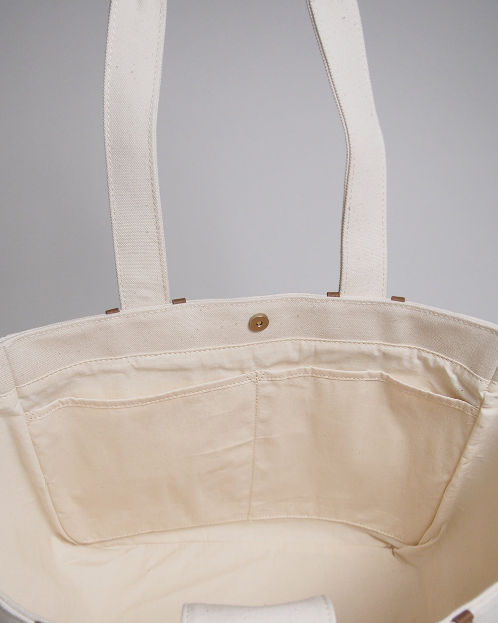 
                  
                    [CUSTOMIZE] RECYCLED CANVAS line tote (L) 
                  
                