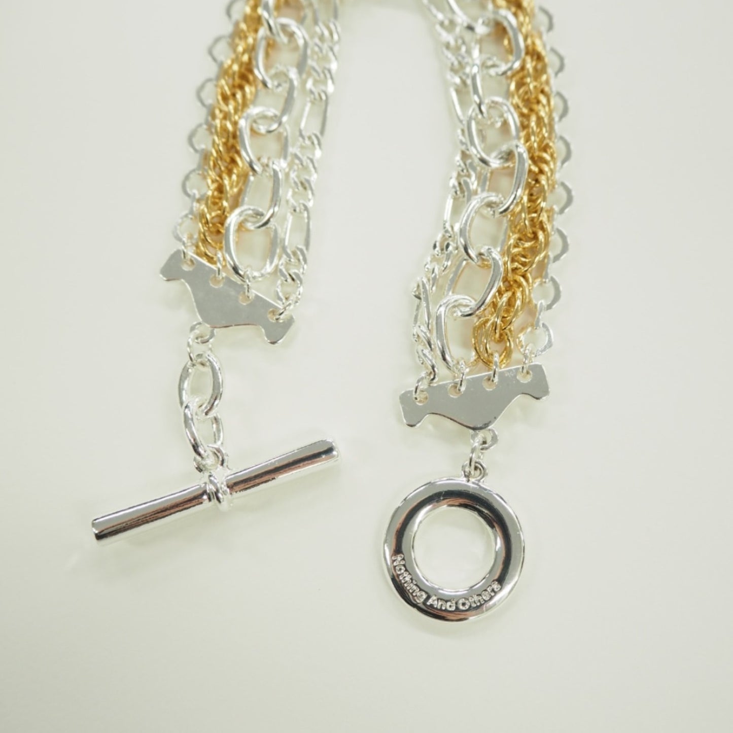 
                  
                    Connect chain bracelet
                  
                