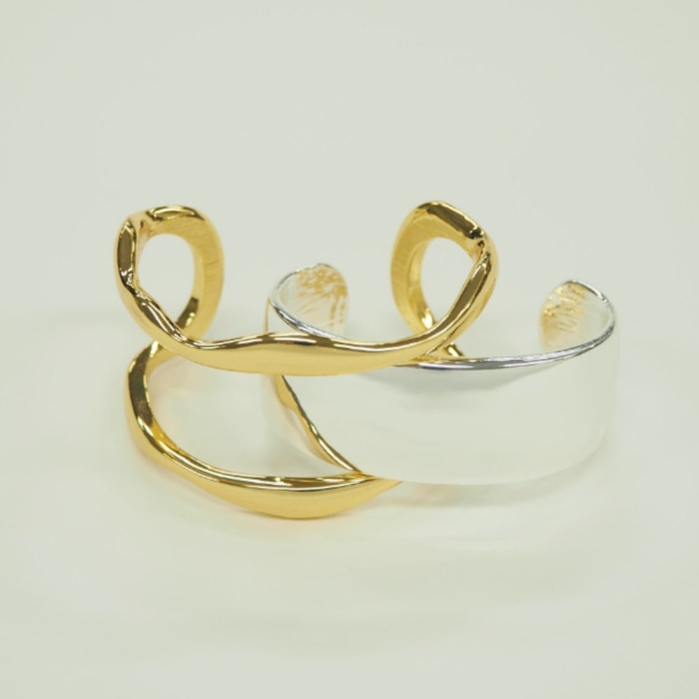 
                  
                    Unite Bangle
                  
                
