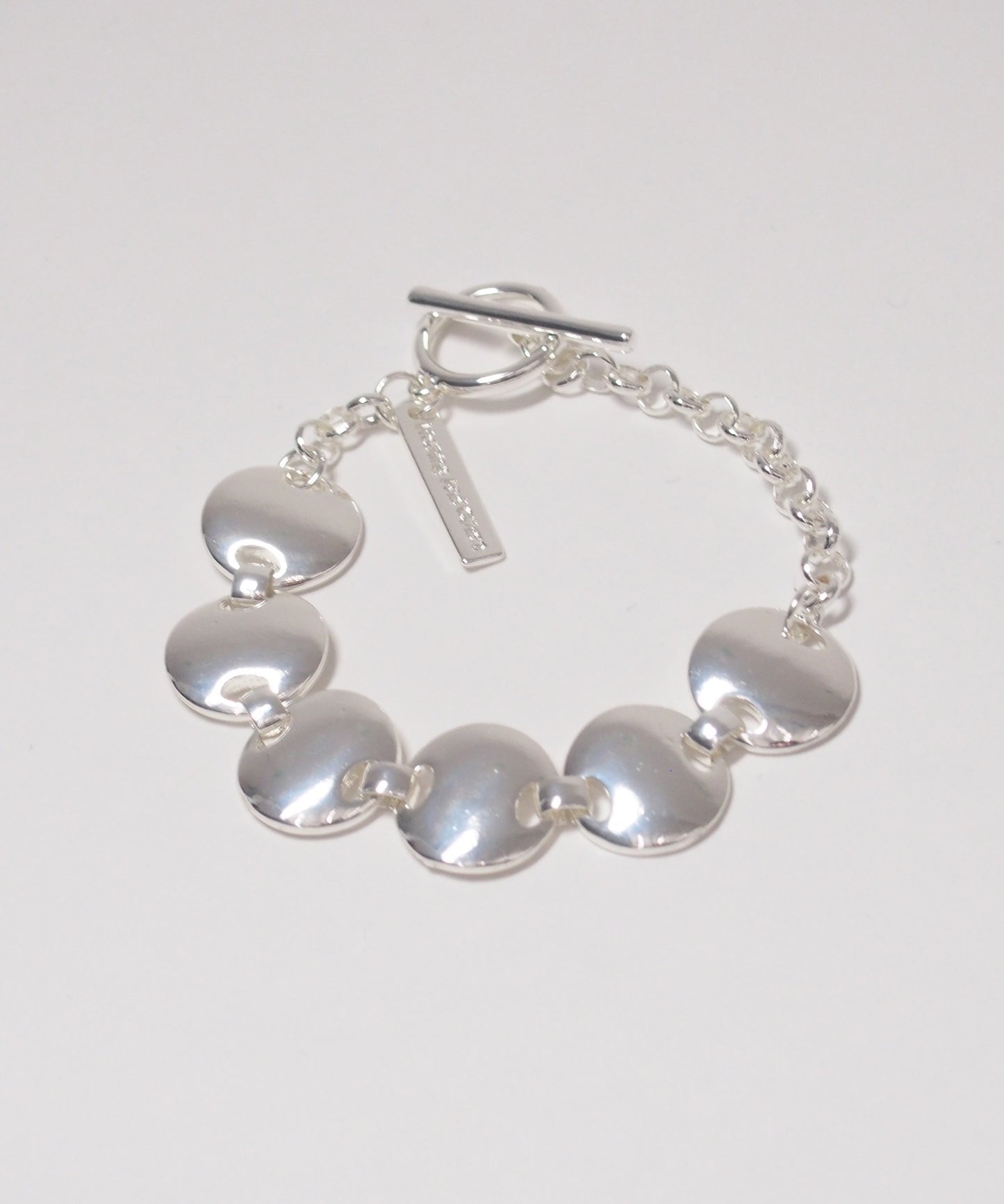 
                  
                    Circle Chain bracelet
                  
                