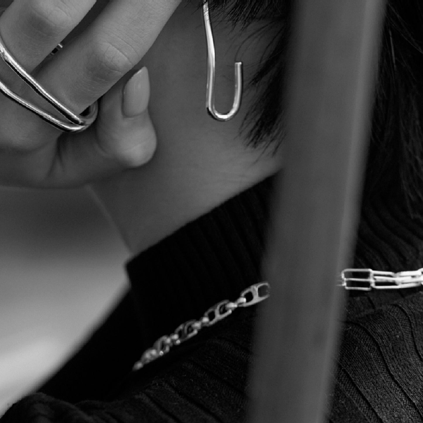 
                  
                    Square Chain necklace
                  
                