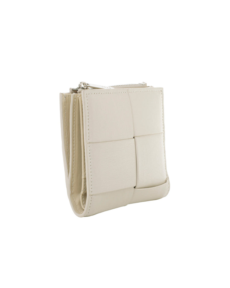 
                  
                    APPLE LEATHER croche wallet
                  
                