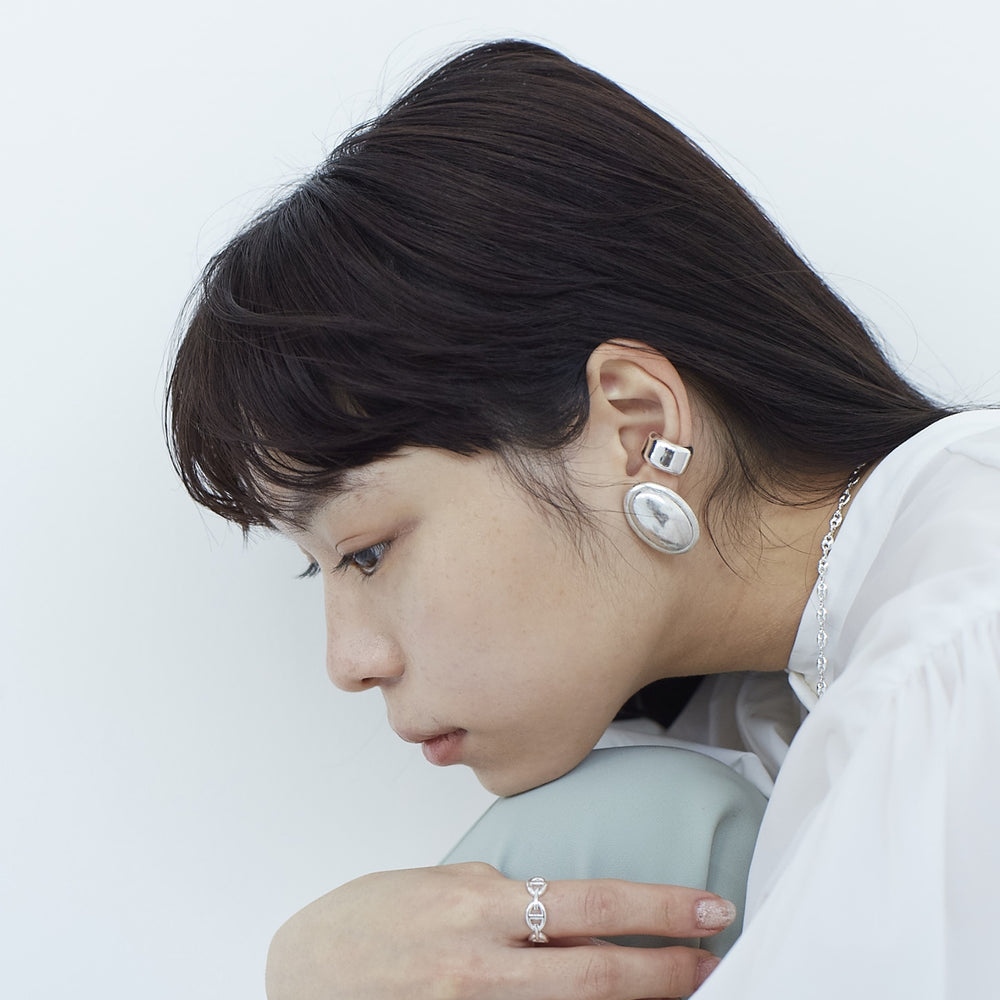 
                  
                    Smooth Earcuff
                  
                