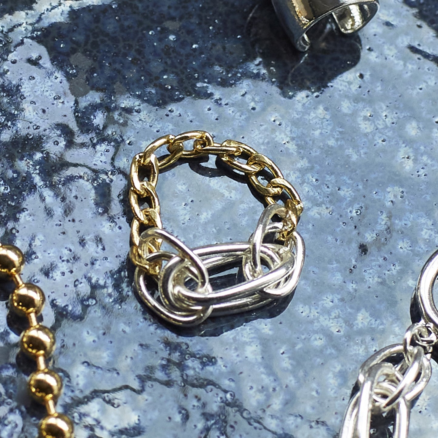 
                  
                    Solid chain mix Ring
                  
                