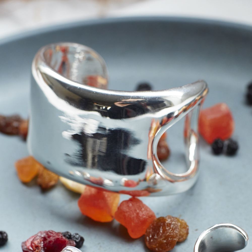 
                  
                    Sidehole Bangle
                  
                